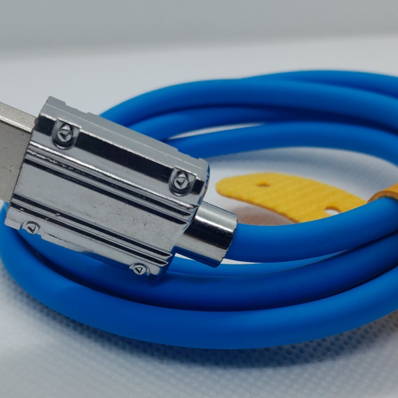 "Câble Américain USB Type-C: Recharge téléphone et transfert d'images"