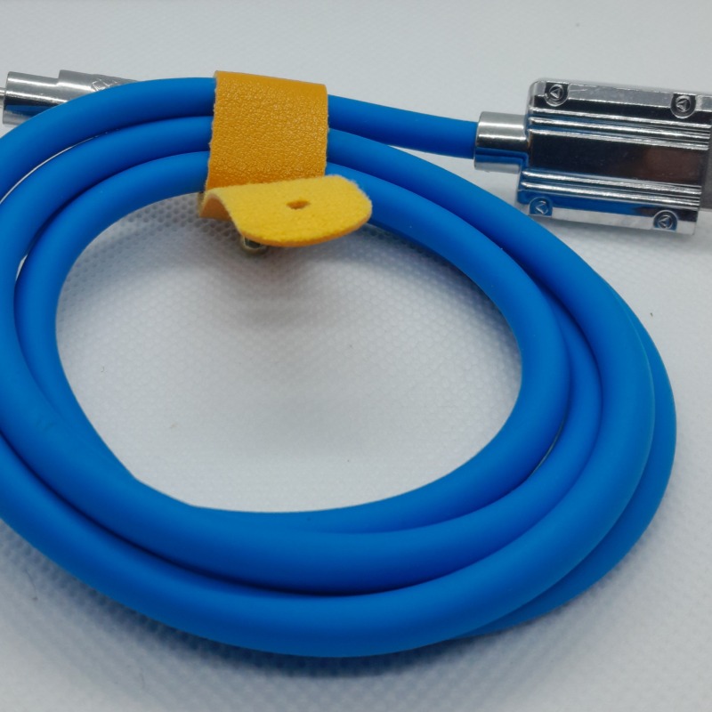"Câble Américain USB Type-C: Recharge téléphone et transfert d'images"