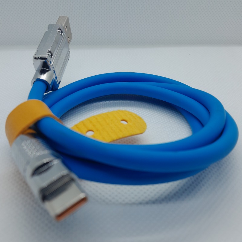 "Câble Américain USB Type-C: Recharge téléphone et transfert d'images"