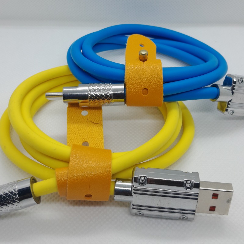 "Câble Américain USB Type-C: Recharge téléphone et transfert d'images"