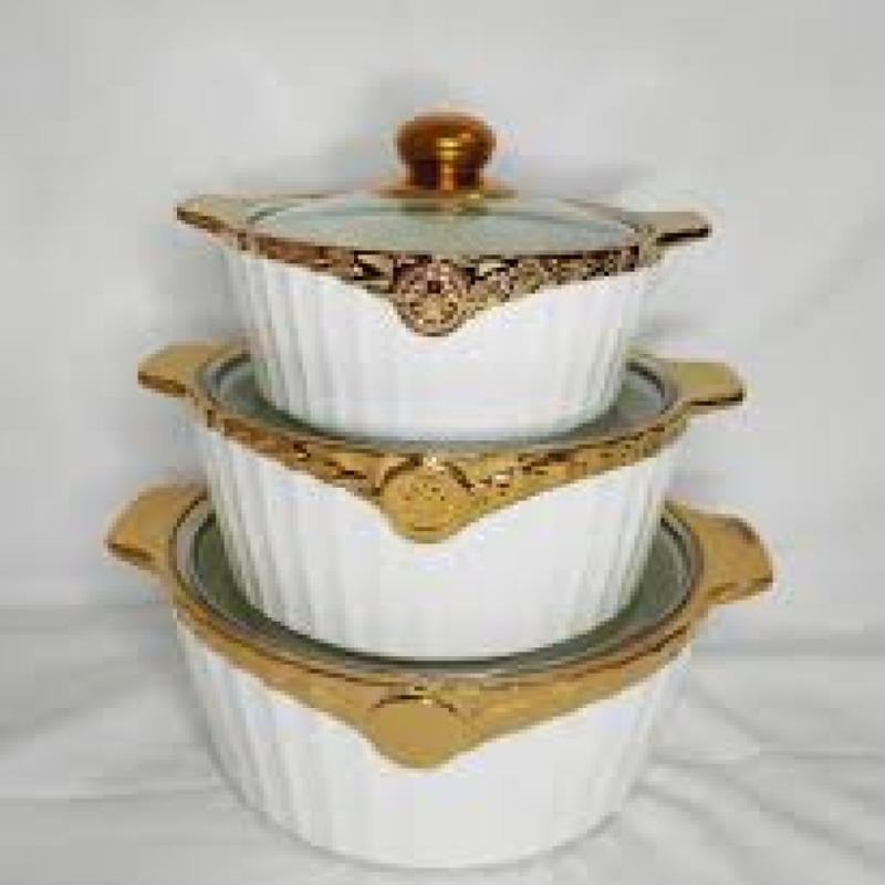 Lot de 3 soupières en porcelaine