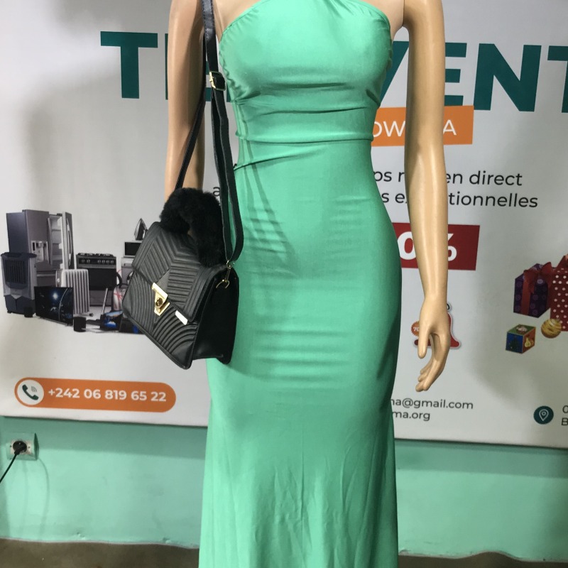 Complet Elengui ya Mwasi: Mini Sac, Robe et Perruque 
