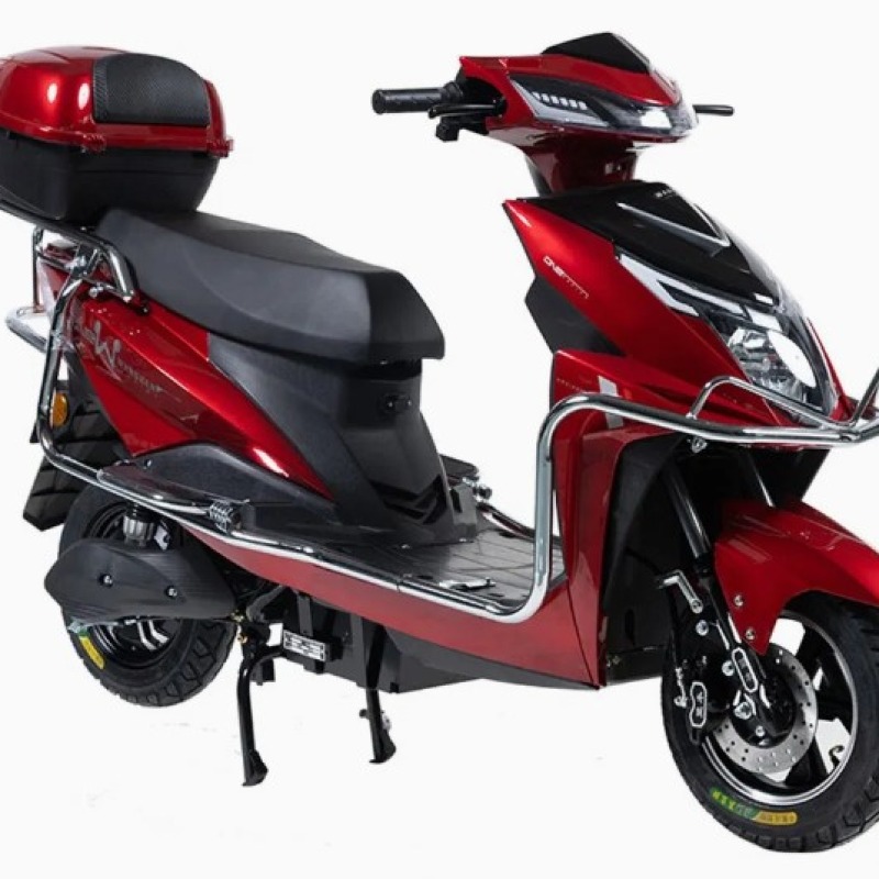 Moto Electrique Sport qui allie Puissance, Style et Economie 