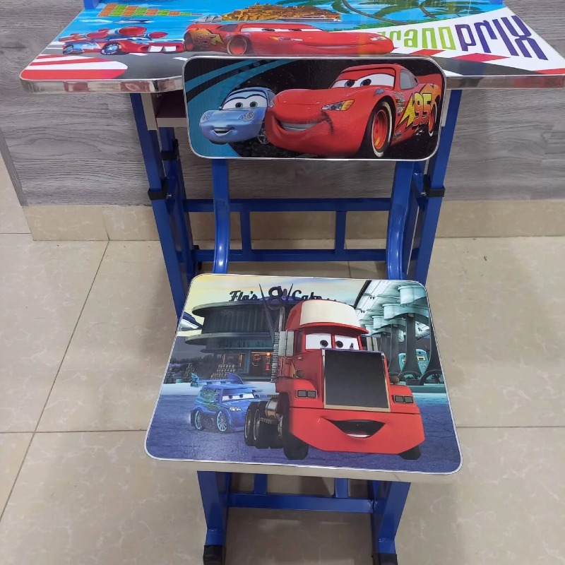 Bureau pour enfant avec chaise