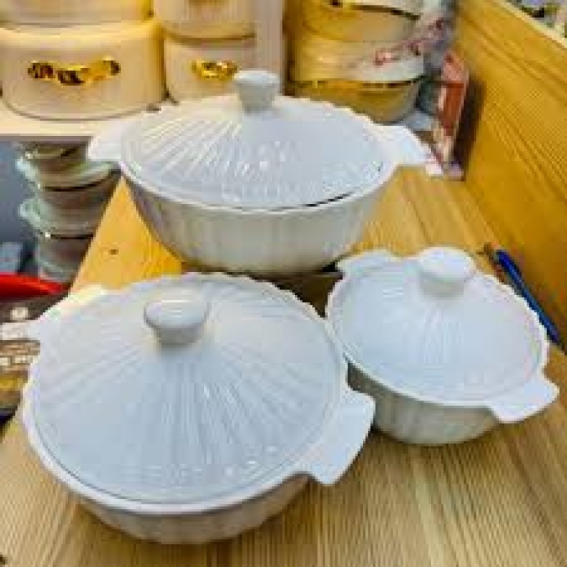 3 bols de service en porcelaine