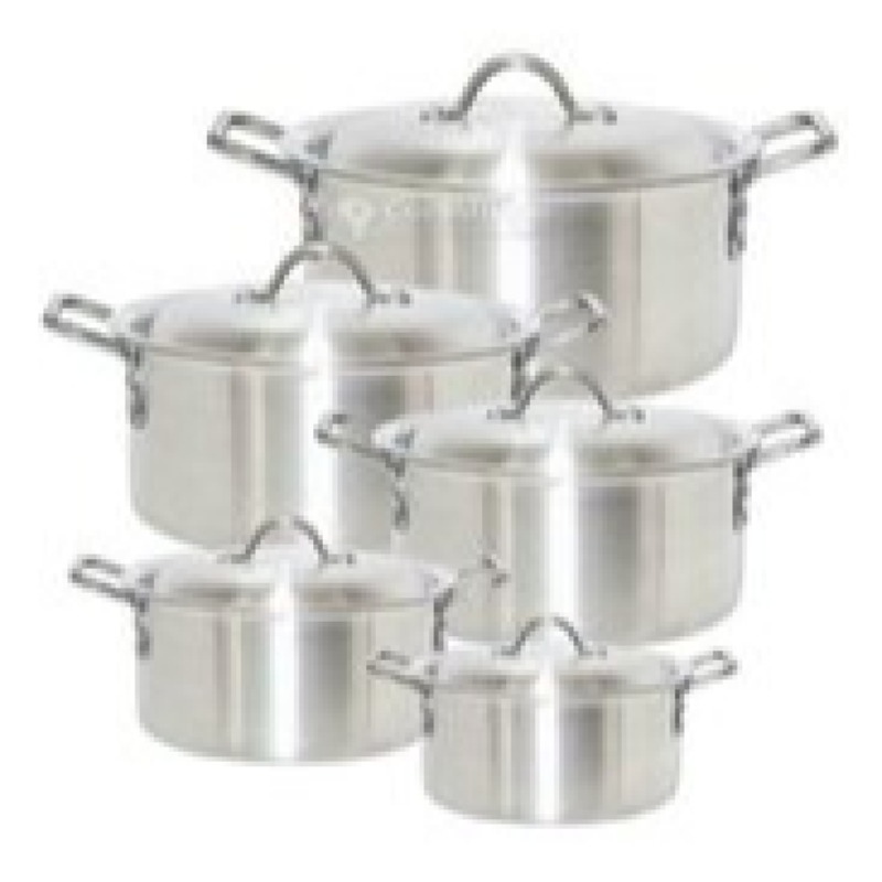 5 marmites en aluminium