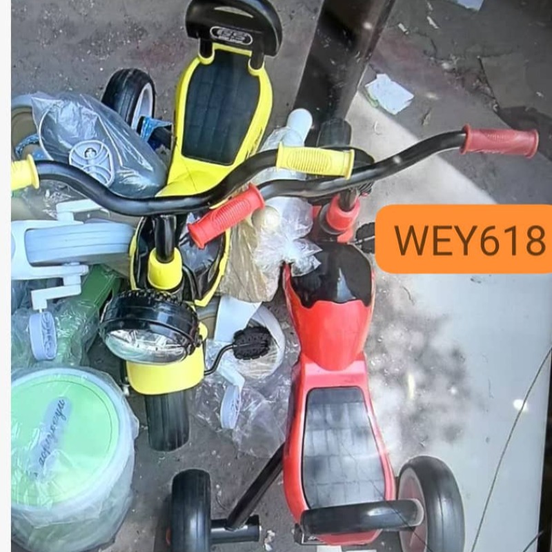 Tricycle enfant WEY618 – Vélo à pédales 3 roues pour enfants avec siège confortable et guidon sécurisé