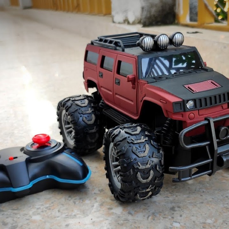 Voiture télécommandée 1:8 Simulation – SUV Hummer RC Rechargeable