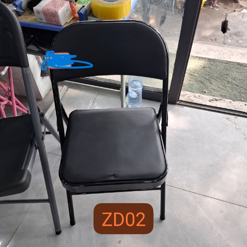 Chaises de conférence, chaises pliantes