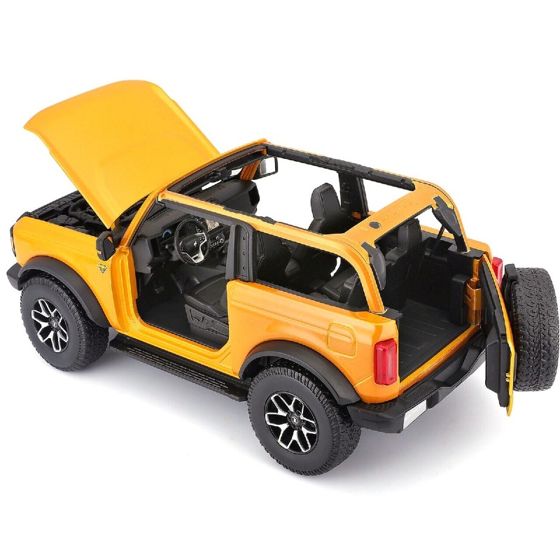 Voiture Télécommandée Spray Car 1:16 – Ford Mustang Off-Road avec Effets Lumineux et Vapeur 