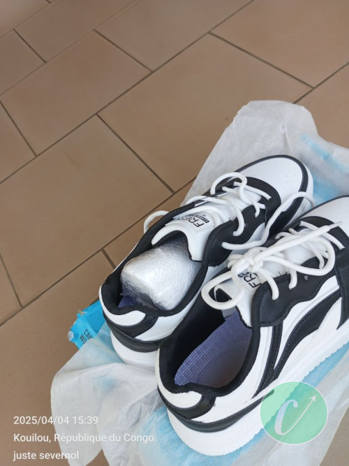 pair de chaussures 