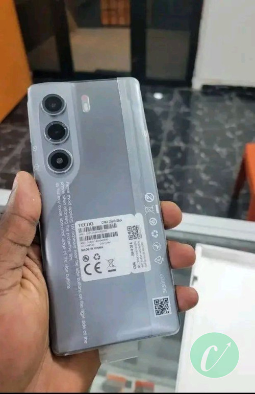 tecno Camon 40 tecno Camon 40 pro 