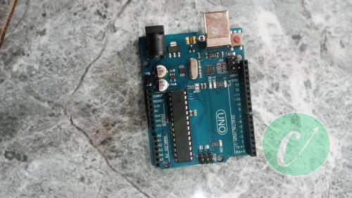 des microcontrôleurs ( carte Arduino Uno, nanu,) et module à relay 