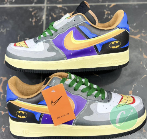 Nike Air Force 1 personnalisées avec un thème Batman et Joker. 