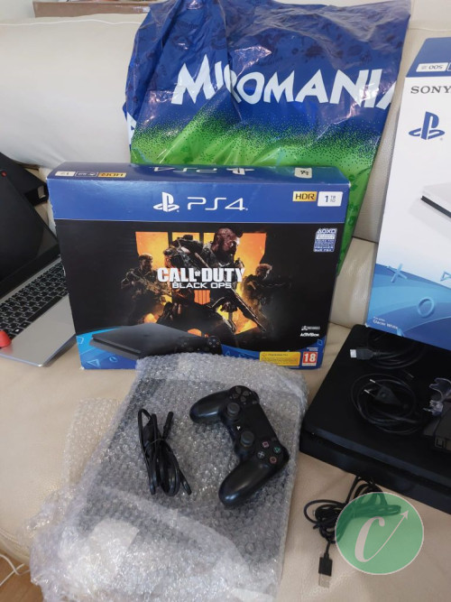 Play Station 4 Neuf