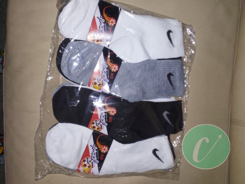 chaussettes de baskets ou de sport 