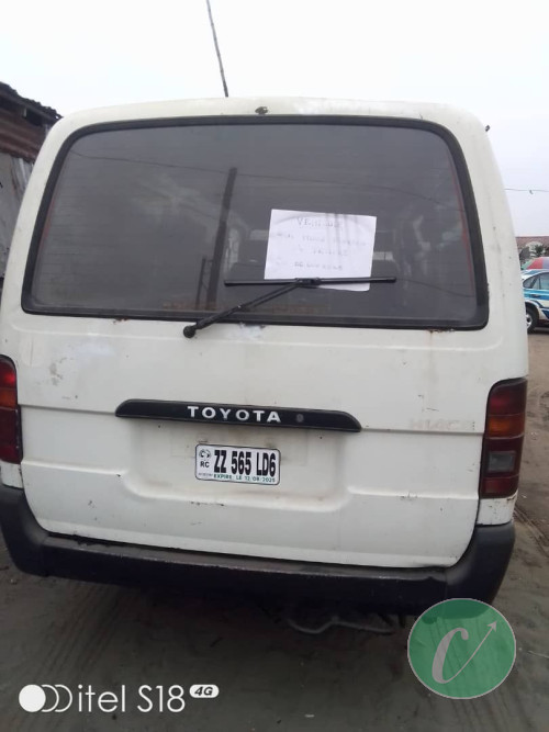 Appelle : 066******
Bus hiace
Marque Toyota
Zzz d'occasion d'Europe 
Année : 1991
Diesel long châssis 
Prix : 10.000.000frs
Boite manuelle
Ville Brazzaville