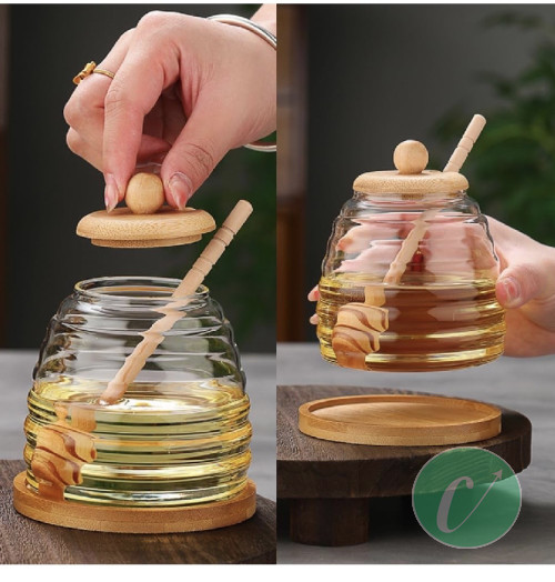 Bocal à Miel Dzmuero avec Cuillère & Couvercle en Bois – Élégance Naturelle pour Vos Douceurs !