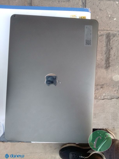 Mac Book 2017
Core i5
256gb SSD
8gb RAM

Ville Brazzaville quartier bacongo
Prix : 350.000frs
