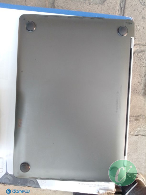 Mac Book 2017
Core i5
256gb SSD
8gb RAM

Ville Brazzaville quartier bacongo
Prix : 350.000frs