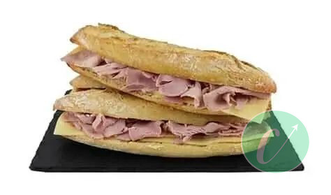 Nous faisons la livraison à partir de 1000fr,et le sandwich s'élève à 1000fr... brochettes de poulet,viande