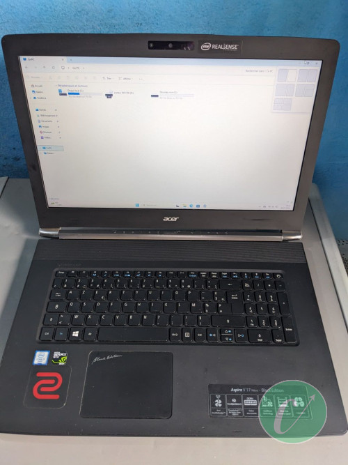 Acer V 17 nitro Black édition gaming core i7 6th ram 16 gb SSD 128 gb et 1T batterie 🔋 béton 
taille écran 17 pouces
prix:  275.000frs mil discutable légèrement
Ville Brazzaville quartier Makelekele