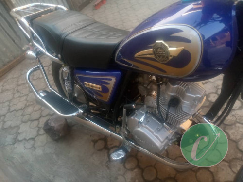 moto à prix discutable 