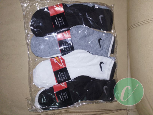 chaussettes de baskets ou de sport 